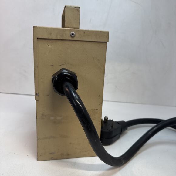 Power Master VC30 Voltage controller 30 AMP - Picture 4 of 5